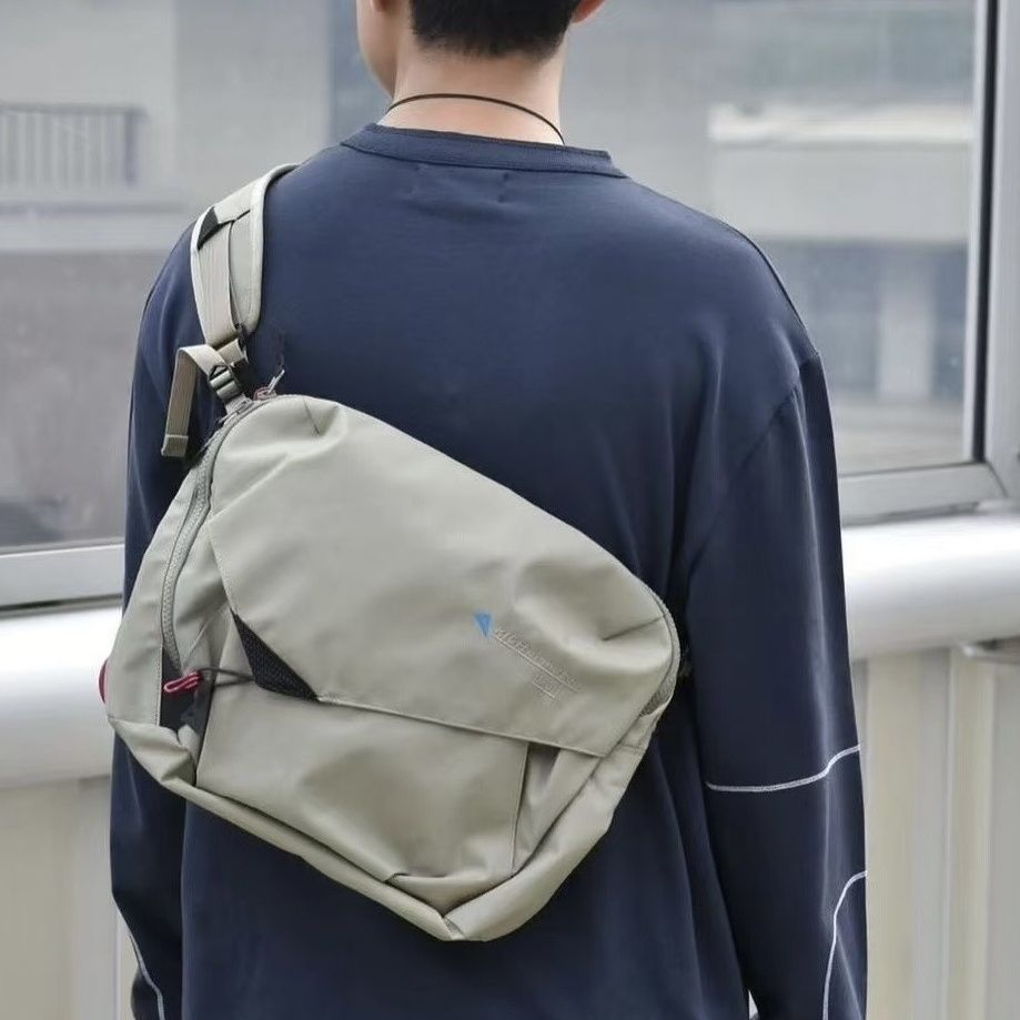 8L Outdoor Messenger Bag Large - Cycling Commute Bag recension och pris